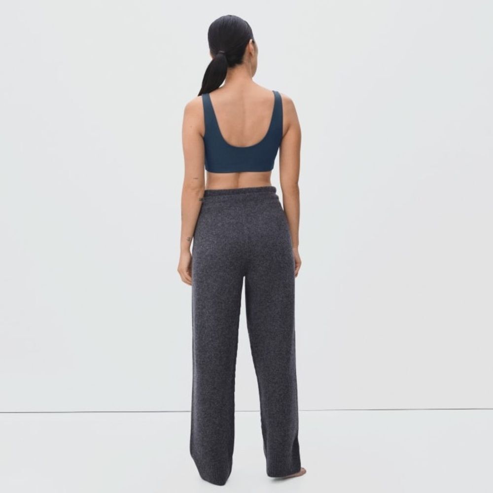Everlane The Perform Bra In Atlantic - Picture 4 of 5